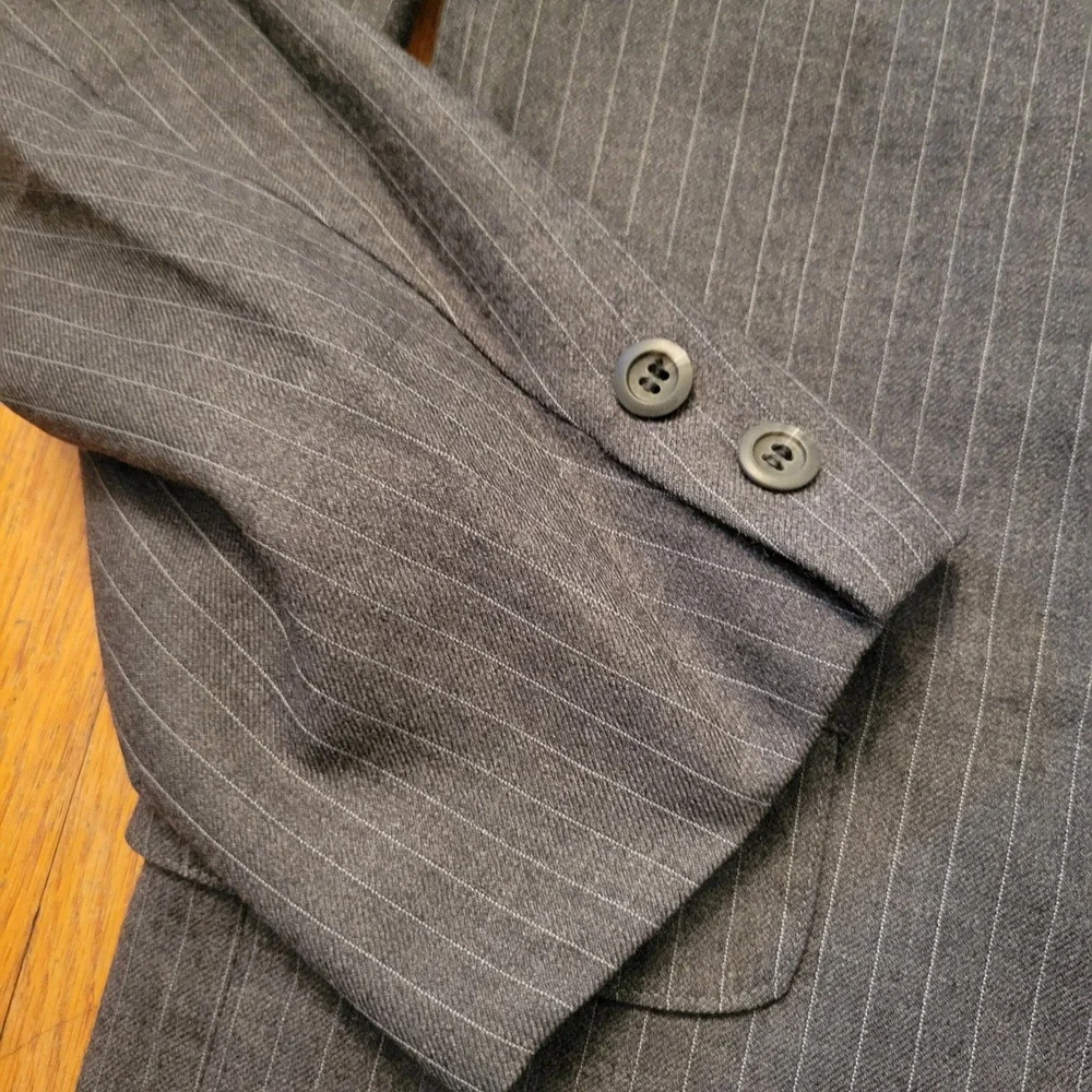 Brooks Brothers 38L Blazer Gray Chalk Stripe Wool 3 Button‎ Preppy 1818 USA